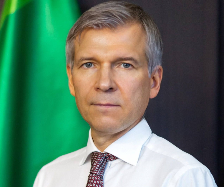 Read more about the article Борис Листов: путь от финансиста до главы Россельхозбанка